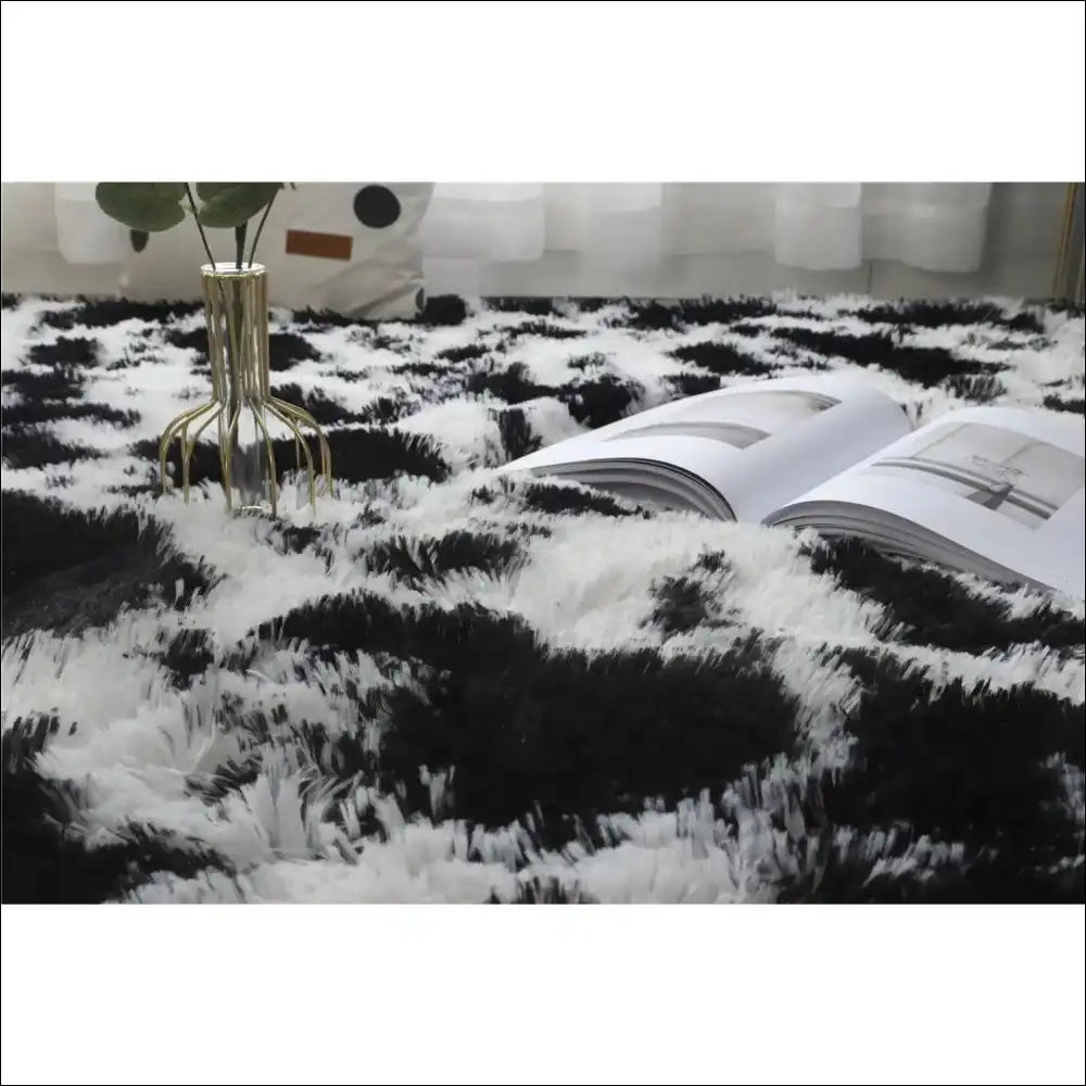 Tapis de chambre a fourrure Dalmatien noir et blanc tapis 